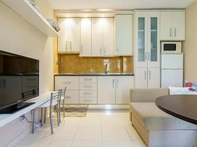 City Apartment - Fuengirola 0*,